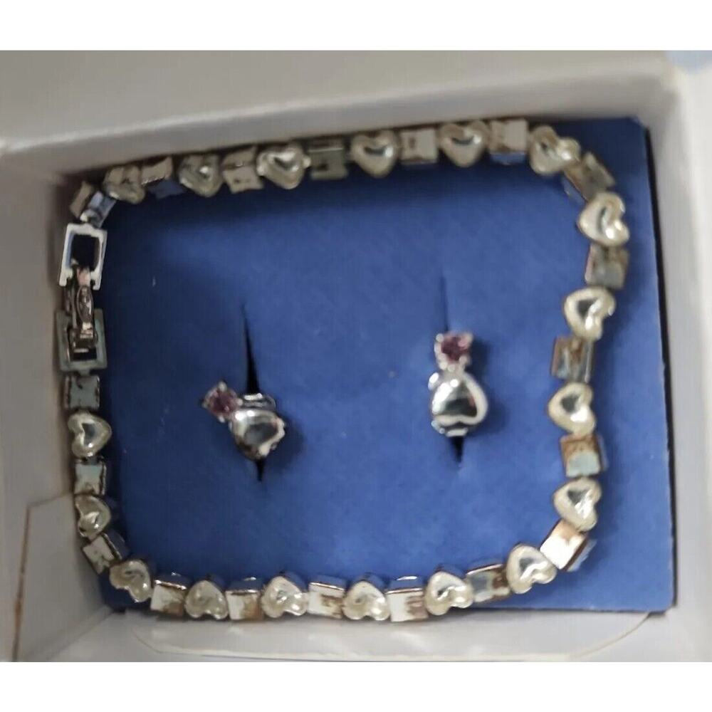 Avon Pink Rhinestone Heart Bracelet and Pierced earring Set In Box /23